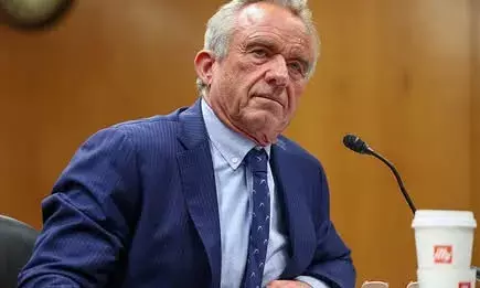 വാക്സിന് വിദഗ്ധരുടെ മുഴുവന് പാനലിനെയും പുറത്താക്കി റോബര്ട്ട് എഫ്. കെന്നഡി ജൂനിയര് വാക്സിന് വിദഗ്ധരുടെ മുഴുവന് പാനലിനെയും പുറത്താക്കി റോബര്ട്ട് എഫ്. കെന്നഡി ജൂനിയര്