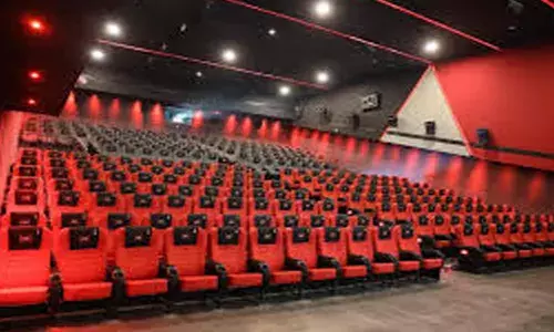 മള്‍ട്ടിപ്ലക്‌സ് തിയേറ്ററുകളിലെ അമിത നിരക്ക്; സര്‍ക്കാരിന്റെ നിലപാത് തേടി ഹൈക്കോടതി