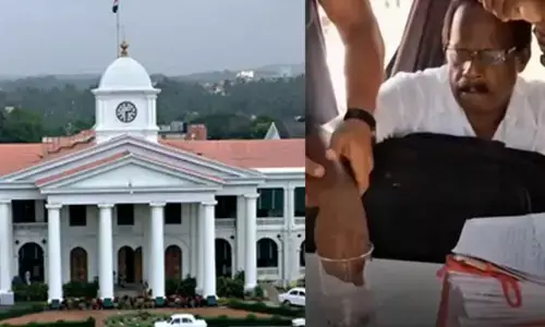 അധ്യാപക പുനർ നിയമനത്തിനായി കൈക്കൂലി വാങ്ങിയ കേസ്; സെക്രട്ടറിയേറ്റ് കേന്ദ്രീകരിച്ച് അന്വേഷണത്തിനൊരുങ്ങി വിജിലൻസ്; പ്രതിയുടെ ഫോൺ വിശദാംശങ്ങളും പരിശോധിക്കും