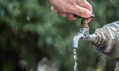 ജല ജീവന്‍ പദ്ധതി; കരാറുകാര്‍ക്കു നല്‍കാനുള്ളതു 4,874 കോടി രൂപ