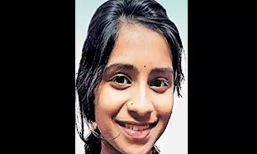 പതിനാറുകാരി ജീവനൊടുക്കിയ നിലയില്‍; ആത്മഹത്യ ചെയ്തത് പ്ലസ് വണിനു പ്രവേശനം ലഭിക്കാത്തതിന്റെ വിഷമത്തിലെന്ന് കുടുംബം