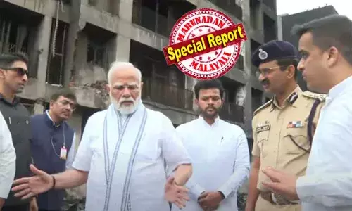 അഹമ്മദാബാദ് വിമാനാപകടം: ദുരന്ത ഭൂമിയിലും ആശുപത്രിയിലുമെത്തി പ്രധാനമന്ത്രി; ആദ്യമെത്തിയത് അപകട സ്ഥലത്ത്, ആശുപത്രിയിലെത്തി പരിക്കേറ്റവരെ കണ്ടു; അപകടത്തില്‍ നിന്നും രക്ഷപെട്ട വിശ്വാസ് കുമാറിനെയും സന്ദര്‍ശിച്ചു