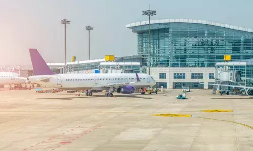 തിരുവനന്തപുരം വിമാനത്താവളത്തിന് അപകട ഭീഷണിയായി പക്ഷിശല്യം; ഈ വര്‍ഷം ഇതുവരെ പക്ഷിയിടിച്ച് വിമാനത്തിന് കേടുപാട് സംഭവിച്ചത് പത്ത് തവണ