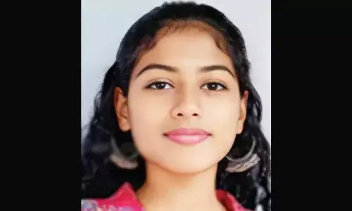 പിറന്നാള്‍ദിനത്തില്‍ വിദ്യാര്‍ഥിനി കുഴഞ്ഞുവീണ് മരിച്ചു; കുളിമുറിയിലേക്ക് കയറുന്നതിനിടെ കുഴഞ്ഞുവീണ ശ്രേയയെ ആശുപത്രിയിലെത്തിച്ചതിന് പിന്നാലെ മരണം