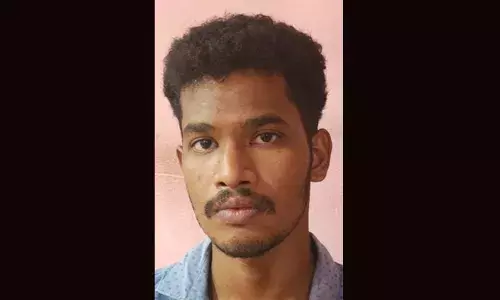 14 കാരിയുമായി അടുപ്പത്തിലായ ശേഷം നഗ്‌നചിത്രങ്ങള്‍ കൈക്കലാക്കി; രാത്രി വീട്ടില്‍ വരുമ്പോള്‍ കതക് തുറന്നിട്ടില്ലെങ്കില്‍ ഫോട്ടോകള്‍ പുറത്തുവിടുമെന്ന് ഭീഷണി; യുവാവ് പിടിയില്‍