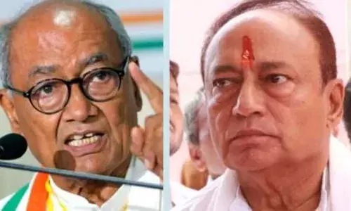 ഞങ്ങള്‍ സഹോദരങ്ങളാണ്, പക്ഷെ ഞങ്ങള്‍ രാഷ്ട്രീയകാര്യങ്ങള്‍ സംസാരിക്കാറില്ല; അത് പാര്‍ട്ടി തീരുമാനമാണ്, അത് ഞാന്‍ അംഗീകരിക്കും; സഹോദരനെ കോണ്‍ഗ്രസ് പുറത്താക്കിയതില്‍ പ്രതികരിച്ച് ദിഗ്വിജയ് സിങ്