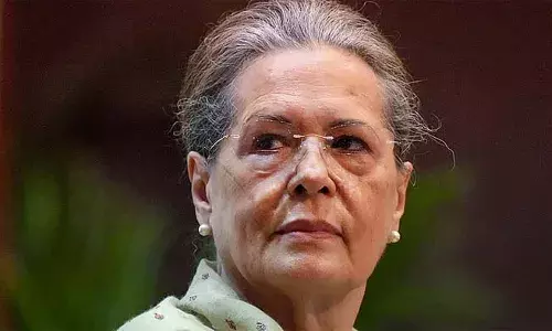 ഉദര സംബന്ധമായ അസുഖം: സോണിയ ഗാന്ധിയെ ആശുപത്രിയില്‍ പ്രവേശിപ്പിച്ചു; പത്ത് ദിവസത്തിനിടെ സോണിയയെ ആശുപത്രിയില്‍ പ്രവേശിപ്പിക്കുന്നത് ഇത് രണ്ടാം തവണ