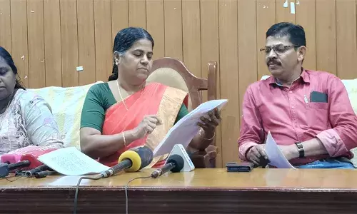 കണ്ണൂരില്‍ തെരുവ് നായയുടെ കടിയേറ്റ അഞ്ച് വയസുകാരന് പേവിഷബാധ; അതീവ ഗുരുതരാവസ്ഥയില്‍ കണ്ണൂര്‍ ഗവ. മെഡിക്കല്‍ കോളേജില്‍ ചികിത്സയില്‍; പരസ്പരം പഴിചാരി ജില്ലാ പഞ്ചായത്തും കണ്ണൂര്‍ കോര്‍പറേഷനും