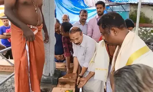 ശബരിമല സന്നിധാനത്തെ പുതിയ നവഗ്രഹ ശ്രീകോവില്‍; ഉത്തരം വയ്പ്പ് ചടങ്ങ് നടന്നു; നിര്‍മ്മാണം ധ്രുതഗതിയില്‍