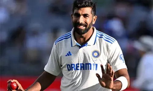 അശ്വിനെ മറികടന്ന് ബുംറ ഒന്നാമനാകുമോ? ഇംഗ്ലണ്ട്-ഇന്ത്യ ടെസ്റ്റ് പരമ്പരയില്‍ ഇന്ത്യന്‍ പേസറെ കാത്തിരിക്കുന്നത് മറ്റൊരു ലോക റെക്കേര്‍ഡ് കൂടി