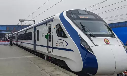 മോശം ഭക്ഷണം; മംഗളൂരു-തിരുവനന്തപുരം വന്ദേഭാരത് എക്‌സ്പ്രസ് ഈ വര്‍ഷം ഏപ്രില്‍ വരെ പിഴയടച്ചത് 15 ലക്ഷം രൂപ