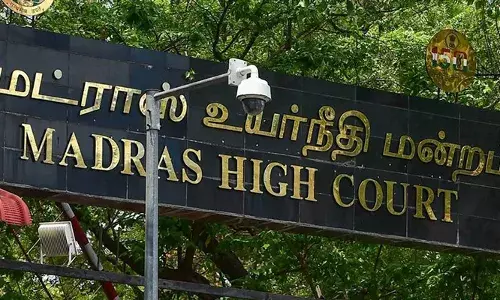 ലൈംഗികപീഡനം നേരിട്ടവരുടെ പേരുകള്‍ എഫ്ഐആറില്‍ കര്‍ശനമായി ഒഴിവാക്കാന്‍ നിര്‍ദ്ദേശം; ഉത്തരവു ലംഘിക്കുന്നതായി കണ്ടാല്‍ കോടതി സ്വമേധയാ കോടതിയലക്ഷ്യത്തിന് നടപടിയെടുക്കും; മദ്രാസ് ഹൈക്കോടതി