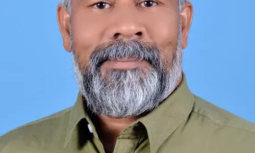 ഐ.വൈ.സി.സി ബഹ്‌റൈന്‍ ഷുഹൈബ് പ്രവാസി മിത്ര പുരസ്‌കാരം 2025 - വേണു വടകരക്ക്