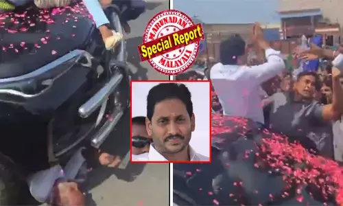 ജഗന്‍ മോഹന്‍ റെഡ്ഡിയെ ഒരു നോക്ക് കാണാൻ തടിച്ചുകൂടിയ പ്രവർത്തകർ; തിരക്കേറിയ റോഡിലൂടെ പുഷ്പവൃഷ്ടി നടത്തി വരവേൽപ്പ്; പെട്ടെന്ന് ഒരാൾ കാറിന് മുന്നിൽ ചാടിയതും നിലവിളി ശബ്ദം; കഴുത്തിലൂടെ ടയർ കയറിയിറങ്ങി ദാരുണാന്ത്യം; കൃത്യത വരുത്താൻ പോലീസ് ചെയ്തത്!