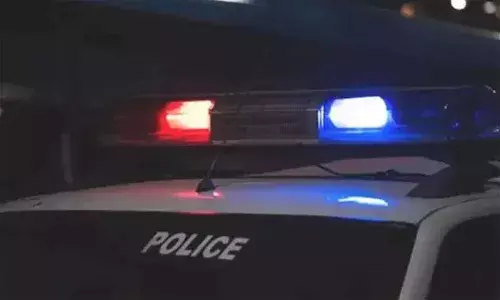 മൊബൈല്‍ ഫോണ്‍ മോഷ്ടിച്ചെന്ന് ആരോപണം; ആന്ധ്രയില്‍ പത്ത് വയസുകാരിക്ക് നേരെ പഴുപ്പിച്ച ഇരുമ്പുകമ്പി കൊണ്ട് മര്‍ദനം; അയല്‍വാസി അറസ്റ്റില്‍