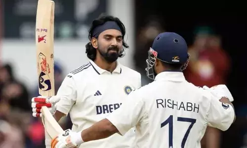 നല്ലാ ബൗണ്‍സ് ഇറുക്ക് മച്ചീ..യെന്ന് സായ് സുദര്‍ശനോട്;  കരുണ്‍ നായരോട് സംസാരം കന്നഡയില്‍;  പന്തിനോട് ഹിന്ദിയിലും; വൈറലായി കെ എല്‍ രാഹുലിന്റെ ഭാഷാ വൈദഗ്ധ്യം