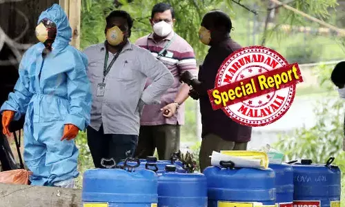 കശുമാവിന്‍ തോട്ടങ്ങളില്‍ തേയില കൊതുകുകളെ നശിപ്പിക്കാനായി ഹെലികോപ്ടര്‍ വഴി എന്‍ഡോസള്‍ഫാന്‍ കീടനാശിനി തളിക്കാന്‍ തുടങ്ങിയത് എണ്‍പതുകളില്‍; മാര വിഷം തളിയ്ക്കുന്നത് 2000-ല്‍ നിന്നു; കീടനാശിനിയ്ക്ക് നിരോധനവും വന്നു; ബാക്കിയായവ നിര്‍വ്വീര്യമാക്കുന്നത് കാല്‍നൂറ്റാണ്ടിന് ശേഷം; എന്‍ഡോസള്‍ഫാന്‍ ഇല്ലാത്ത കേരളം തൊട്ടടുത്ത്