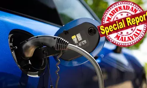 ബിവൈഡിയുടെ കടന്ന് കയറ്റം നേരിടാന്‍ വില കുറച്ച് ടെസ്ല; മാര്‍ക്കറ്റില്‍ സെക്കന്‍ഡ് ഹാന്‍ഡ് കാറുകള്‍ ഏറുന്നു; ബാറ്ററിയുടെ ആയുസ്സിനെ കുറിച്ച് ഇപ്പോഴും ആശങ്ക; ഒരു വര്‍ഷം കൊണ്ട് ഇലക്ട്രിക്ക് കാറുകളുടെ മൂല്യം പകുതിയില്‍ അധികമായി താഴുന്നു