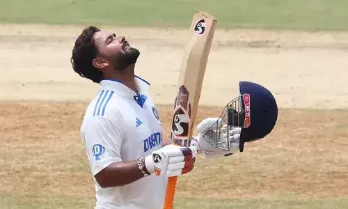 തുടര്‍ച്ചയായി സെഞ്ച്വറികള്‍; ഐസിസി ടെസ്റ്റ് റാങ്കിങ്ങില്‍ ആദ്യ പത്തില്‍ ഇടം നേടി ഋഷഭ് പന്ത്; ജസ്പ്രീത് ബുംറ ഒന്നാം നമ്പര്‍ ടെസ്റ്റ് ബൗളറായി തുടരുന്നു