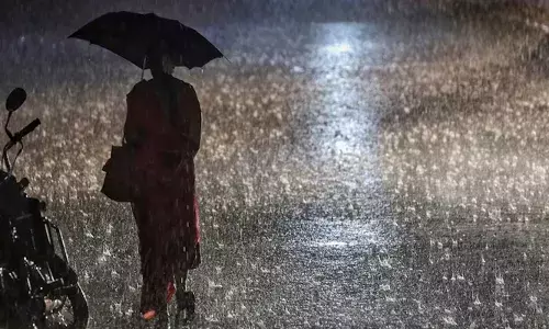 ബംഗാള്‍ ഉള്‍ക്കടലില്‍ പുതിയ ന്യൂനമര്‍ദം; സംസ്ഥാനത്ത് മഴ വീണ്ടും കനക്കുന്നു: മണിക്കൂറില്‍ 50 കിലോമീറ്റര്‍ വേഗത്തില്‍ കാറ്റിനും സാധ്യത