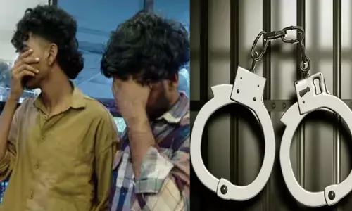 സാധനം കൈയ്യിൽ ഉണ്ടേ..; ഹോസ്റ്റലുകൾ തോറും ചുറ്റി കറങ്ങി നടക്കും; രഹസ്യ വിവരത്തിന്റെ അടിസ്ഥാനത്തിൽ പോലീസ് എത്തിയതും പരുങ്ങൽ; കുടുങ്ങിയത് ഷോൾഡർ ബാഗ് പരിശോധനയിൽ