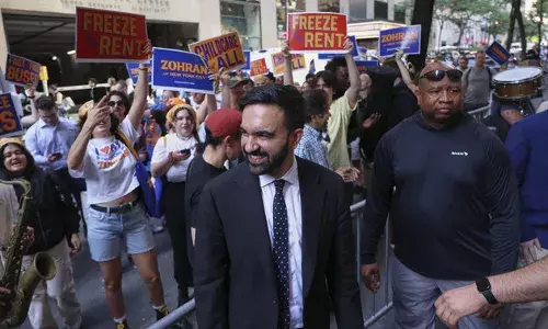 മംദാനിയുടെ മേയര് സ്ഥാനത്തേക്കുള്ള തെരഞ്ഞെടുപ്പ് പിന്തുണച്ചു മൂന്ന് പ്രധാന ന്യൂയോര്ക്ക് യൂണിയനുകള് മംദാനിയുടെ മേയര് സ്ഥാനത്തേക്കുള്ള തെരഞ്ഞെടുപ്പ് പിന്തുണച്ചു മൂന്ന് പ്രധാന ന്യൂയോര്ക്ക് യൂണിയനുകള്