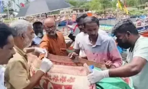 കടലില്‍ കാണാതായ മത്സ്യത്തൊഴിലാളിയുടെ മൃതദേഹം കണ്ടെത്തി; മരിച്ചത് പറവൂര്‍ ചാണിയില്‍ സ്റ്റീഫൻ; സംഭവം ആലപ്പുഴയിൽ