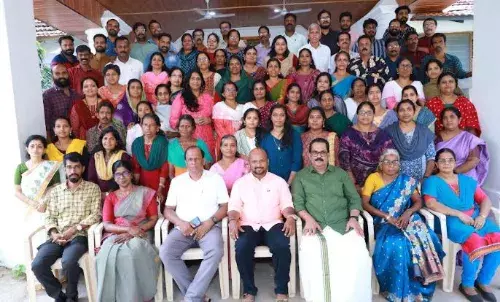 കേരള ഭാഷാ ഇന്‍സ്റ്റിറ്റ്യൂട്ട് എഫ്. എ. സാജുമോന്‍ എസിന് ജീവനക്കാര്‍ യാത്രയയപ്പ് നല്‍കി