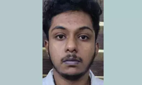 പ്രായപൂര്‍ത്തിയാകാത്ത പെണ്‍കുട്ടിയുമായി ഇന്‍സ്റ്റഗ്രാമിലൂടെ അടുപ്പം സ്ഥാപിച്ചു; വീട്ടുകാര്‍ അറിയാതെ പെണ്‍കുട്ടിയെ കാറില്‍ കയറ്റിക്കൊണ്ടു പോയി ലൈംഗികാതിക്രമം; 23കാരന്‍ അറസ്റ്റില്‍