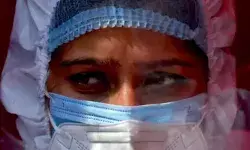 അങ്ങനെ ഉള്ളവരുടെ പെട്ടന്നുള്ള മരണം കോവിഡ് വാക്സിനുമായി ഒരു ബന്ധവുമില്ല; ആളുകളെ തെറ്റിദ്ധരിപ്പിക്കുന്ന പ്രചാരണങ്ങൾ നടത്തരുത്; തുറന്നടിച്ച് കേന്ദ്ര ആരോഗ്യമന്ത്രാലയം അങ്ങനെ ഉള്ളവരുടെ പെട്ടന്നുള്ള മരണം കോവിഡ് വാക്സിനുമായി ഒരു ബന്ധവുമില്ല; ആളുകളെ തെറ്റിദ്ധരിപ്പിക്കുന്ന പ്രചാരണങ്ങൾ നടത്തരുത്; തുറന്നടിച്ച് കേന്ദ്ര ആരോഗ്യമന്ത്രാലയം