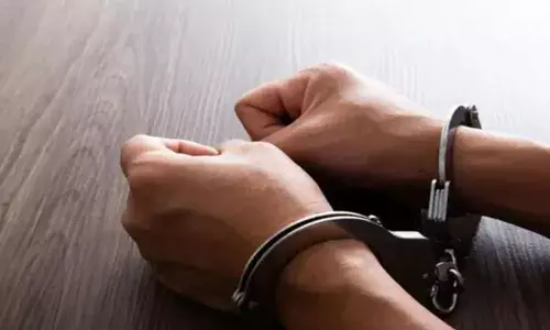 പ്രാഥമികറിപ്പോര്‍ട്ടിന്റെ ഫയല്‍പ്പകര്‍പ്പിന് 2,000 രൂപ കൈക്കൂലിയായി ആവശ്യപ്പെട്ടു; പോലിസുകാരന്‍ വിജിലന്‍സ് പിടിയില്‍