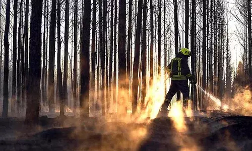 യൂറോപ്പില്‍ ചൂട് ഉയരുന്നു;  ജര്‍മനിയില്‍ കാട്ടുതീയും ഐസ് സ്റ്റോര്‍മും; സ്പെയിനില്‍ ജീവിതം ദുസ്സഹം