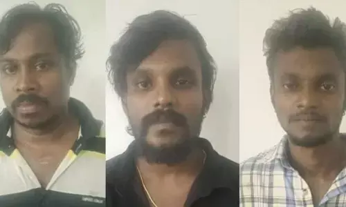 കൊഴുവ വറുത്തത് അനുവാദമില്ലാതെ എടുത്ത് കഴിച്ചു; ചോദ്യം ചെയ്ത യുവാവിനെ കഴുത്തിനുപിടിച്ച് കള്ളുഷാപ്പിന് പുറത്തേക്ക് കൊണ്ടുപോയി മർദിച്ചു; 3 പേര്‍ അറസ്റ്റിൽ; സംഭവം തൃശൂരിൽ