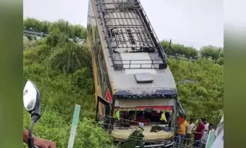 അമര്‍നാഥിലേക്ക് തീര്‍ത്ഥാടകരുമായി സഞ്ചരിച്ച ബസുകള്‍ കൂട്ടിയിടിച്ച് 36 പേര്‍ക്ക് പരുക്ക്