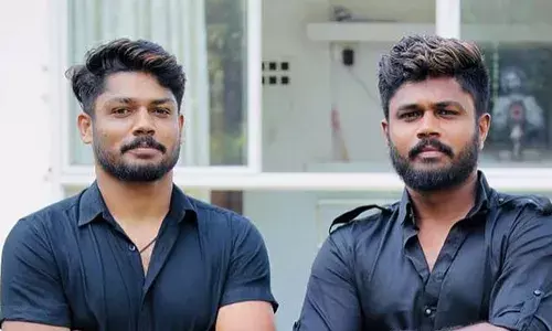 സഞ്ജുവിനെ ടീമിലെത്തിച്ചത് കെസിഎല്ലിലെ റെക്കോഡ് തുകയ്ക്ക്;  പിന്നാലെ സാലി സാംസണെ അടിസ്ഥാനവിലക്ക് സ്വന്തമാക്കി കൊച്ചി ബ്ലൂ ടൈഗേഴ്‌സ്;  കേരള ക്രിക്കറ്റ് ലീഗില്‍ സഹോദരങ്ങള്‍ ഒരുമിച്ച് കളിക്കും