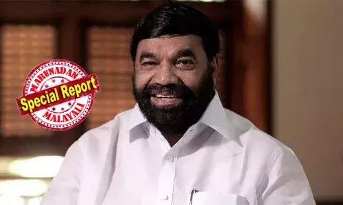 തകര്‍ന്ന കെട്ടിടം മന്ത്രി വന്ന് ഉരുട്ടിയിട്ടതാണോ? കര്‍ണാടകയില്‍ ക്രിക്കറ്റ് താരങ്ങള്‍ വന്നപ്പോള്‍ അപകടത്തില്‍ ആരുടെയെങ്കിലും രാജി ആവശ്യപ്പെട്ടിരുന്നോ? വിമാന അപകടം നടന്നാല്‍ പ്രധാനമന്ത്രി രാജി വെക്കണോ? പ്രതിഷേധങ്ങളെ പരിഹസിച്ച് മന്ത്രി വി എന്‍ വാസവന്‍