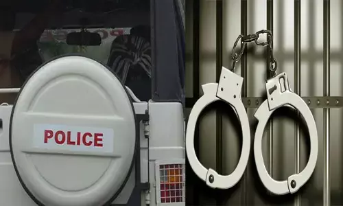 ഷോക്കേറ്റതും വിരലുകൾ അറ്റ് തൂങ്ങി..; പാലക്കാട്‌ പന്നിക്കെണിയിൽപ്പെട്ട് വയോധികയ്ക്ക് മാരകമായി പരിക്കേറ്റ സംഭവം; മകനെ പോലീസ് അറസ്റ്റ് ചെയ്തു