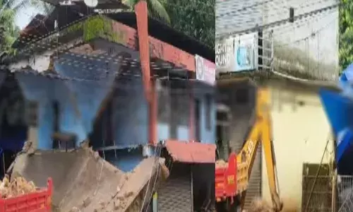 നാദാപുരത്ത് ഇരുനില കോണ്‍ക്രീറ്റ് കെട്ടിടം തകര്‍ന്ന് വീണു; ആളപായമില്ല