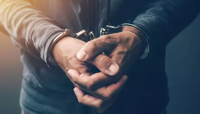 ചിരട്ട മോഷണം; രണ്ടു പേര് അറസ്റ്റില് ചിരട്ട മോഷണം; രണ്ടു പേര് അറസ്റ്റില്