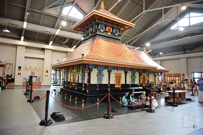 ബ്രാംപ്ടണ് ഗുരുവായൂരപ്പന് ക്ഷേത്രത്തില് പ്രതിഷ്ട ദിന മഹോത്സവം കൊണ്ടാടി ബ്രാംപ്ടണ് ഗുരുവായൂരപ്പന് ക്ഷേത്രത്തില് പ്രതിഷ്ട ദിന മഹോത്സവം കൊണ്ടാടി