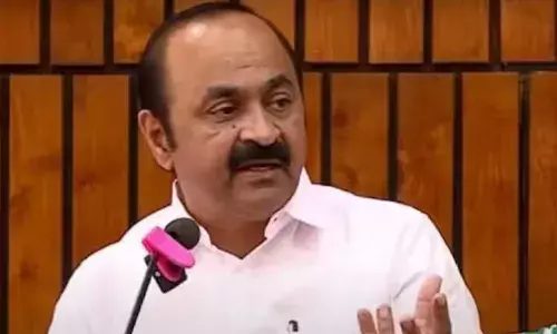 പോളിംഗ് ബൂത്തുകള്‍ക്കു പുറത്ത് നീണ്ട നിരകള്‍ ഒഴിവാക്കാം; തദ്ദേശ തിരഞ്ഞെടുപ്പില്‍ പോളിംഗ് ബൂത്തിലെ വോട്ടര്‍മാരുടെ എണ്ണം 1100 ആയി പരിമിതപ്പെടുത്തണം; തിരഞ്ഞെടുപ്പ് കമ്മീഷണര്‍ക്ക് പ്രതിപക്ഷ നേതാവ് കത്ത് നല്‍കി