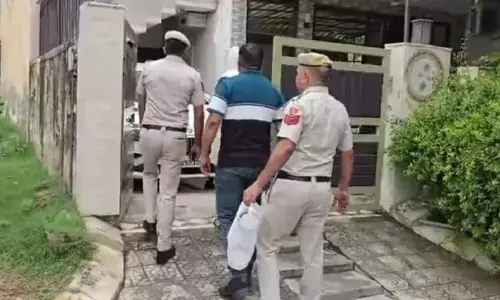 ഇന്‍സ്റ്റാഗ്രാം റീലുകള്‍ ചിത്രീകരിക്കുന്നതില്‍ കടുത്ത എതിര്‍പ്പ്;  ഗുരുഗ്രാമില്‍ ടെന്നീസ് താരമായ യുവതിയെ പിതാവ് വെടിവെച്ച് കൊലപ്പെടുത്തി; അന്വേഷണം തുടങ്ങി