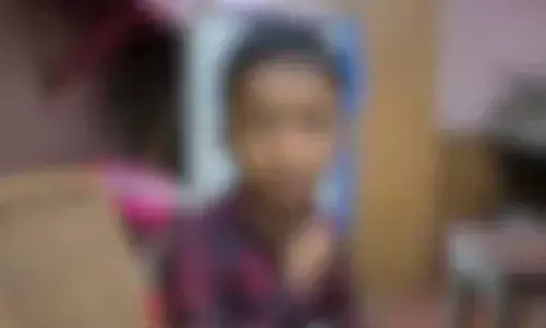 ചേര്‍ത്തലയില്‍ അഞ്ചുവയസുകാരന് കൊടിയ പീഡനം; യുകെജി വിദ്യാര്‍ത്ഥിയായ കുട്ടിയുടെ മുഖത്തും കഴുത്തിലും മുറിവ്: അമ്മയും അമ്മൂമ്മയും ഉപദ്രവിച്ചതായി കുട്ടിയുടെ മൊഴി