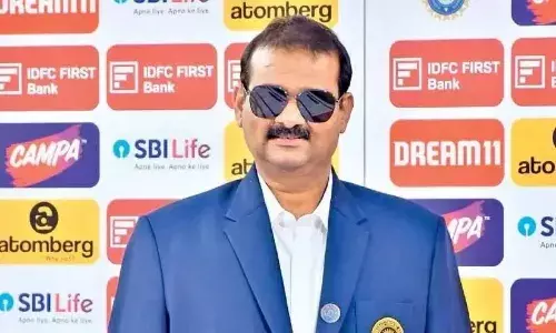 1340 ക്രിക്കറ്റ് ബോളുകള്‍ വാങ്ങിയത് ഒരു കോടി രൂപയ്ക്ക്! 11.85 ലക്ഷത്തിന് എ.സി; വന്‍ ക്രമക്കേടെന്ന് ആരോപണം; ഹൈദരാബാദ് ക്രിക്കറ്റ് അസോസിയേഷന്‍ പ്രസിഡന്റ് അറസ്റ്റില്‍