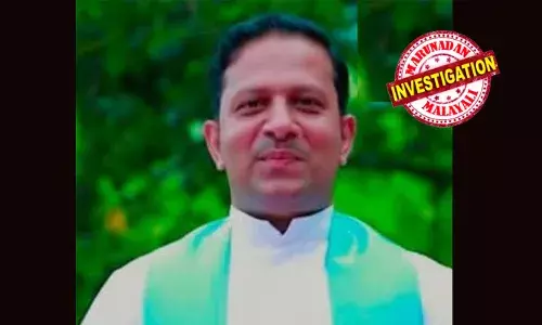 പള്ളിയില്‍ വച്ചും വികാരിയുടെ മുറിയില്‍ ബലമായി എത്തിച്ചും മാസങ്ങളോളം പ്രകൃതി വിരുദ്ധ പീഡനം; സ്‌കൂള്‍ വിദ്യാര്‍ഥിയെ പീഡിപ്പിച്ചത് കേസായപ്പോള്‍ പൊലീസിനെയും നാട്ടുകാരെയും കബളിപ്പിച്ച് മുങ്ങി; അതിരുമാവ് ഇടവക വികാരി ഫാ. പോള്‍ തട്ടുപറമ്പലിനെതിരെ ലുക്ക് ഔട്ട് നോട്ടീസ്