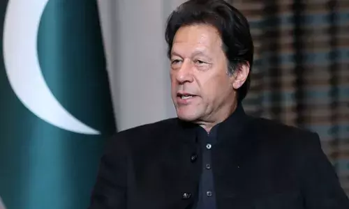 ഇമ്രാന്‍ ഖാന്റെ മോചനം ആവശ്യപ്പെട്ട് പ്രക്ഷോഭത്തിന് തയ്യാറെടുത്ത് മക്കള്‍; കര്‍ശന നടപടി നേരിടേണ്ടി വരുമെന്ന മുന്നറിയിപ്പുമായി ഭരണപക്ഷം