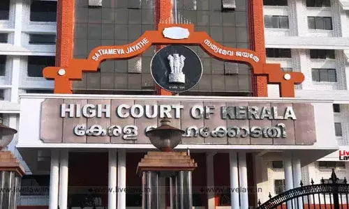 പ്രണയം എതിര്‍ത്തതിന് യുവതിയുടെ അച്ഛനെ ബൈക്കിടിപ്പിച്ചു; പ്രതിയുടെ ആറു മാസം തടവ് ഒരു ദിവസമായി കുറച്ച് ഹൈക്കോടതി