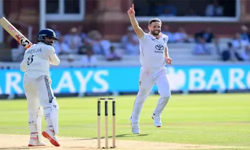 11 റണ്‍സിനിടെ വീണത് 4 വിക്കറ്റുകള്‍; ഇംഗ്ലണ്ടിന്റെ ഒന്നാം ഇന്നിങ്‌സ് സ്‌കോറായ 387 റണ്‍സിന് ഇന്ത്യയും പുറത്ത്; ലോര്‍ഡ്സ് ടെസ്റ്റില്‍ ഒന്നാം ഇന്നിങ്ങ്സ് ലീഡ് ഇല്ലാതെ ഇന്ത്യയും ഇംഗ്ലണ്ടും; മൂന്നാം ദിനം ഇംഗ്ലണ്ട് രണ്ടാം ഇന്നിങ്സില്‍ 2 റണ്‍സ്