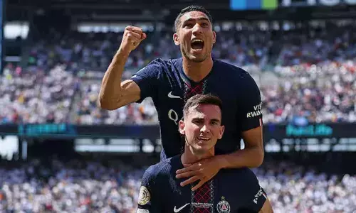 ക്ലബ്ബ് ലോകകപ്പ് കിരീടത്തില്‍ ആര് മുത്തമിടും? യൂറോപ്യന്‍ ചാമ്പ്യന്‍മാരായ പിഎസ്ജിയും ഇംഗ്ലീഷ് വമ്പന്‍മാരായ ചെല്‍സിയും നേര്‍ക്കുനേര്‍;  സൂപ്പര്‍ കമ്പ്യൂട്ടറിന്റെ കണക്ക് കൂട്ടലില്‍ മുന്‍തൂക്കം പി.എസ്.ജിക്ക്