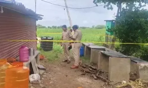 ഫാം ഹൗസിൽ വിവാഹ സൽക്കാരം സംഘടിപ്പിച്ചു; കോഴിയിറച്ചി വിളമ്പിയത് കുറഞ്ഞ് പോയെന്ന് പറഞ്ഞതിൽ തർക്കം; ഉള്ളി അരിഞ്ഞു കൊണ്ടിരുന്ന കത്തിയെടുത്ത് യുവാവിനെ കുത്തികൊന്നു